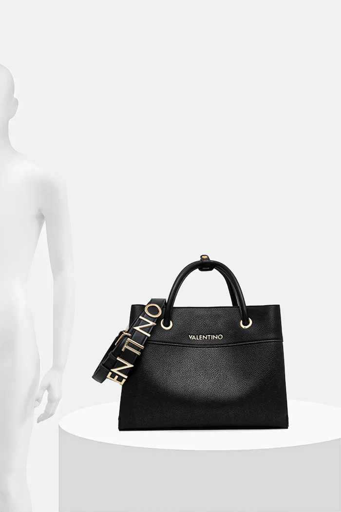 Valentino Bags Чанта в черно VBS5A802