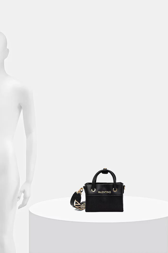 Valentino Bags Чанта в черно VBS5A805