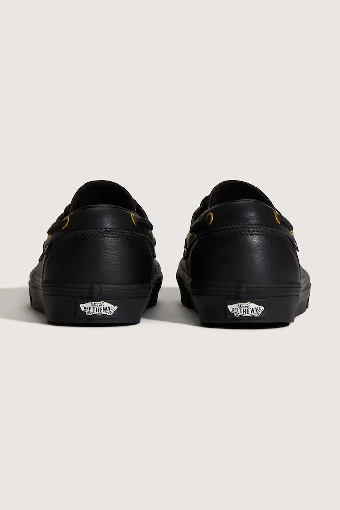 Vans 2-Eyelet Boat Shoe ниски кецове от кожа черни ниски VN000Z11CJK1