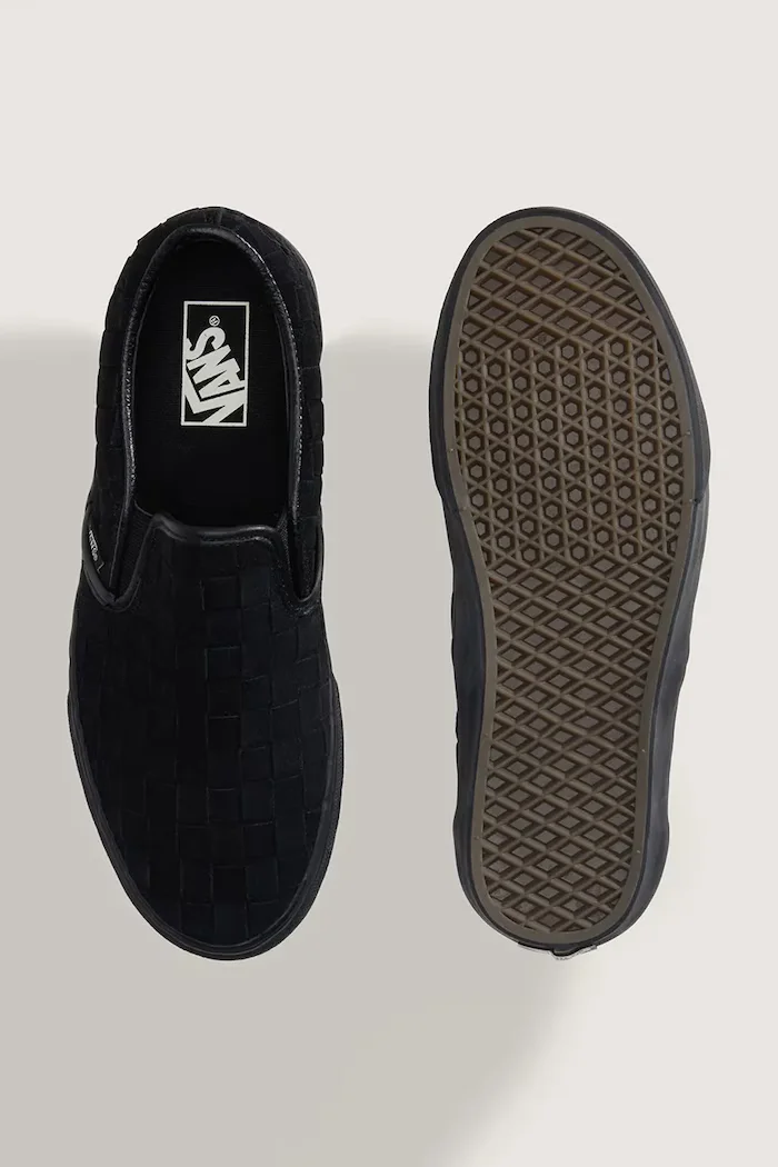 Vans Classic Slip-On ниски кецове черни ниски VN000Z7ABKA1