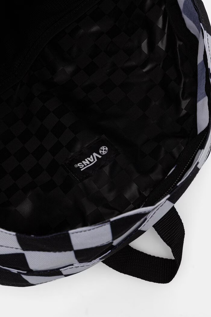 Vans раница черна VN000HRHFS81