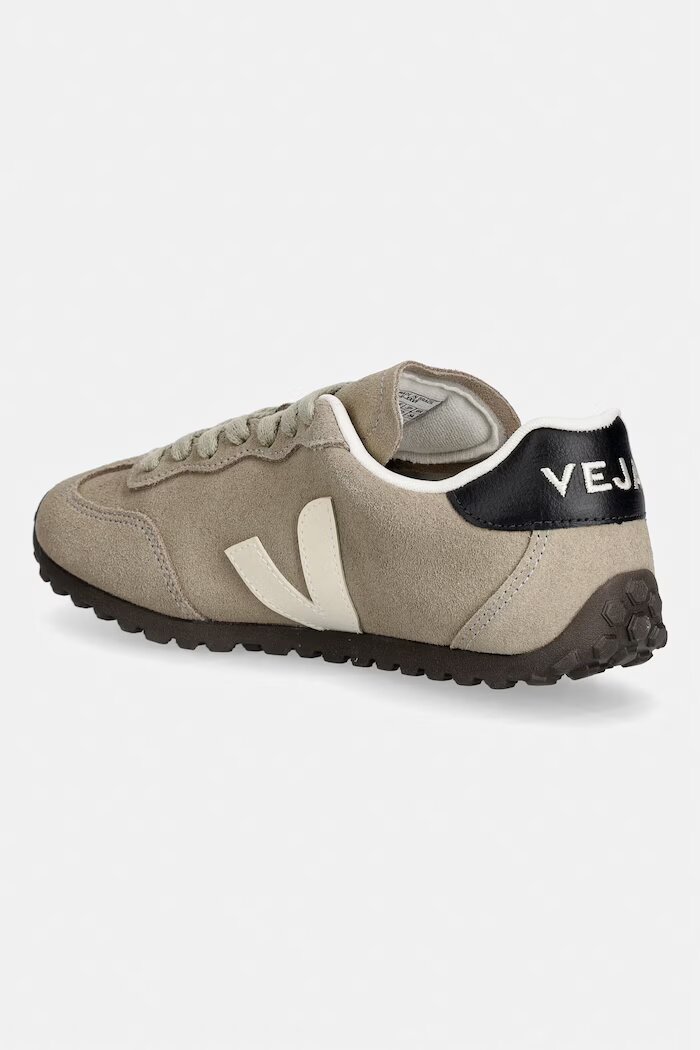 Veja GT SUEDE маратонки дамски от велур бежови AI0321656A
