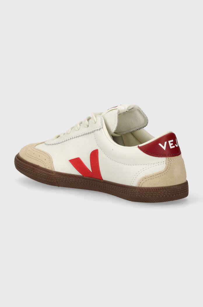 Veja Кожени кецове Volley в бяло VO2003533