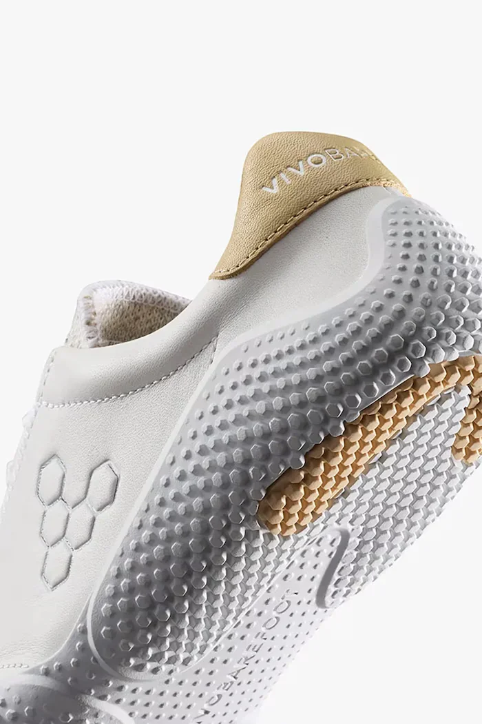 Vivobarefoot Кожени маратонки MOTUS STUDIO SNEAKER LTH в бяло 205642