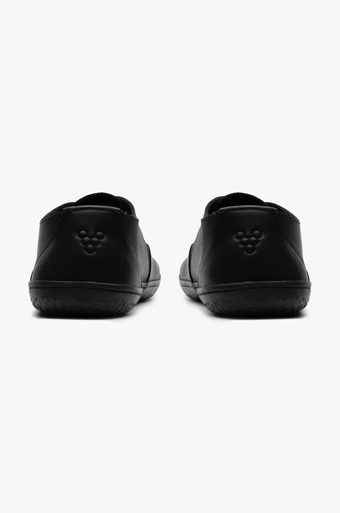 Vivobarefoot Кожени половинки обувки RA IV в черно 305102