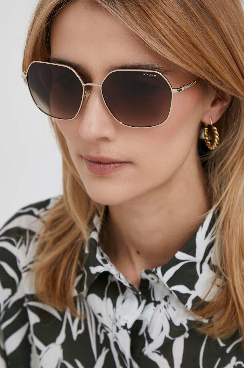 Vogue Слънчеви очила