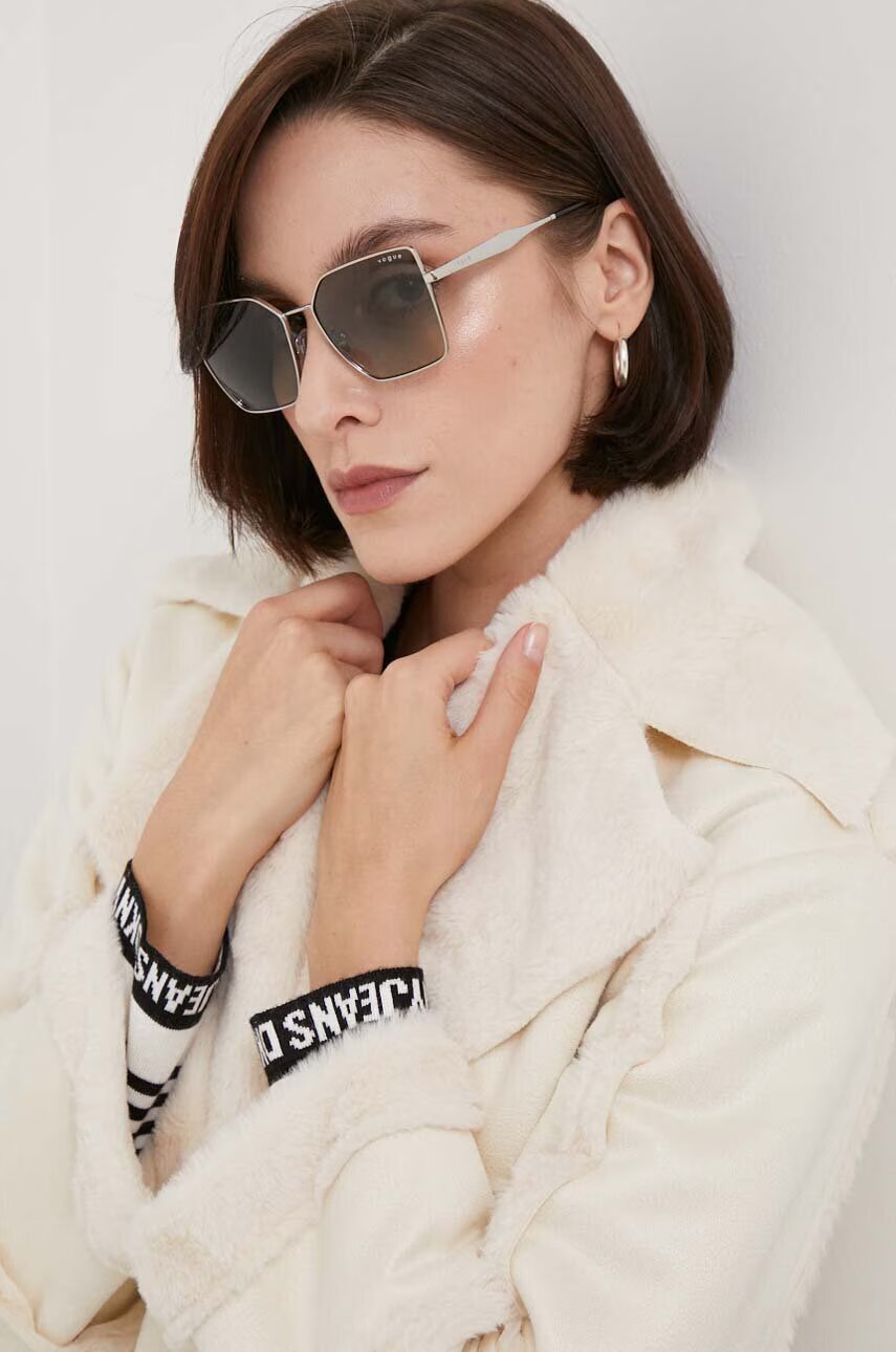Vogue Слънчеви очила