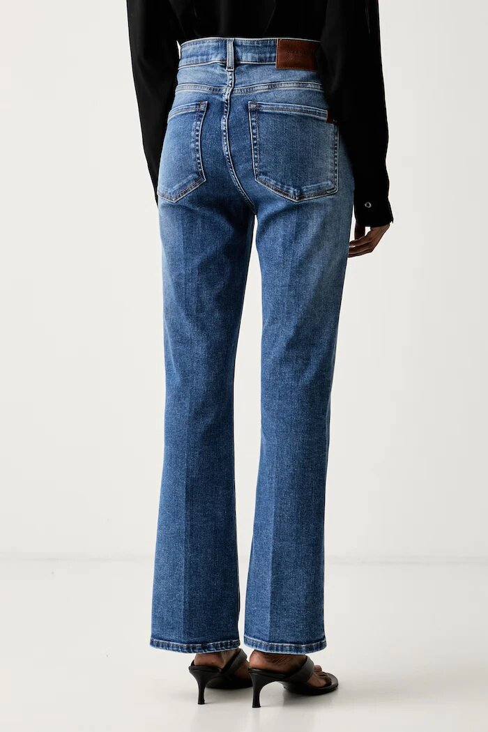 Weekend Max Mara дънки bootcut дамски WKDRAPALLO сини 2625186051600