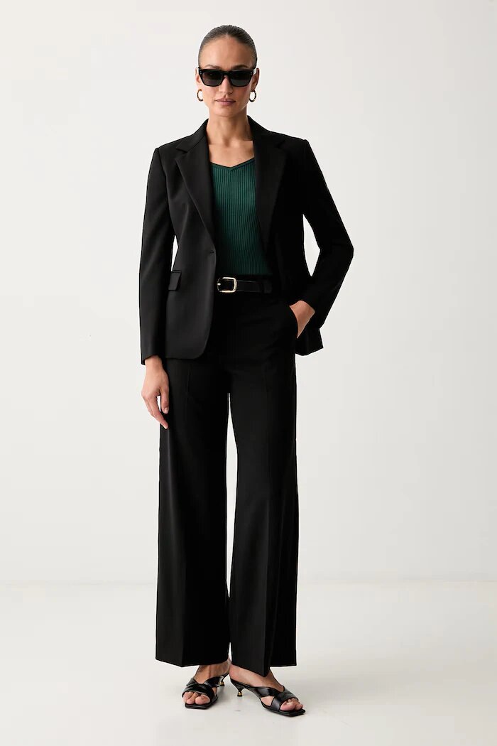 Weekend Max Mara панталон дамски от вълна WKDVISIVO черен с висока талия 2625136061600