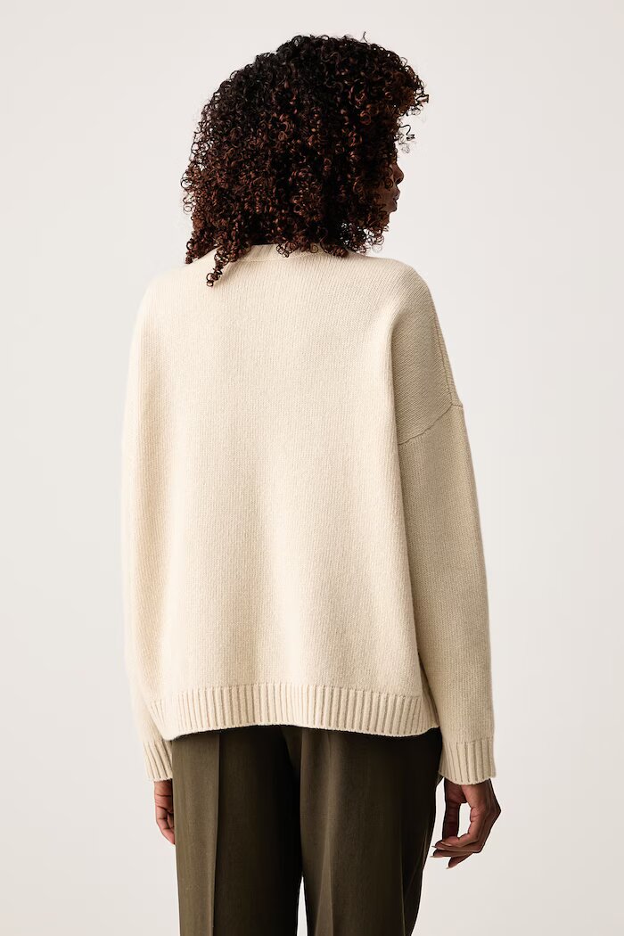 Weekend Max Mara пуловер дамски от вълна WKDSIBARI бежов 2625366212600