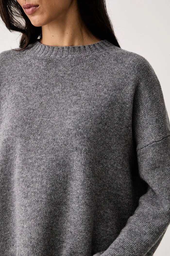 Weekend Max Mara пуловер дамски от вълна WKDSIBARI сив 2625366212600