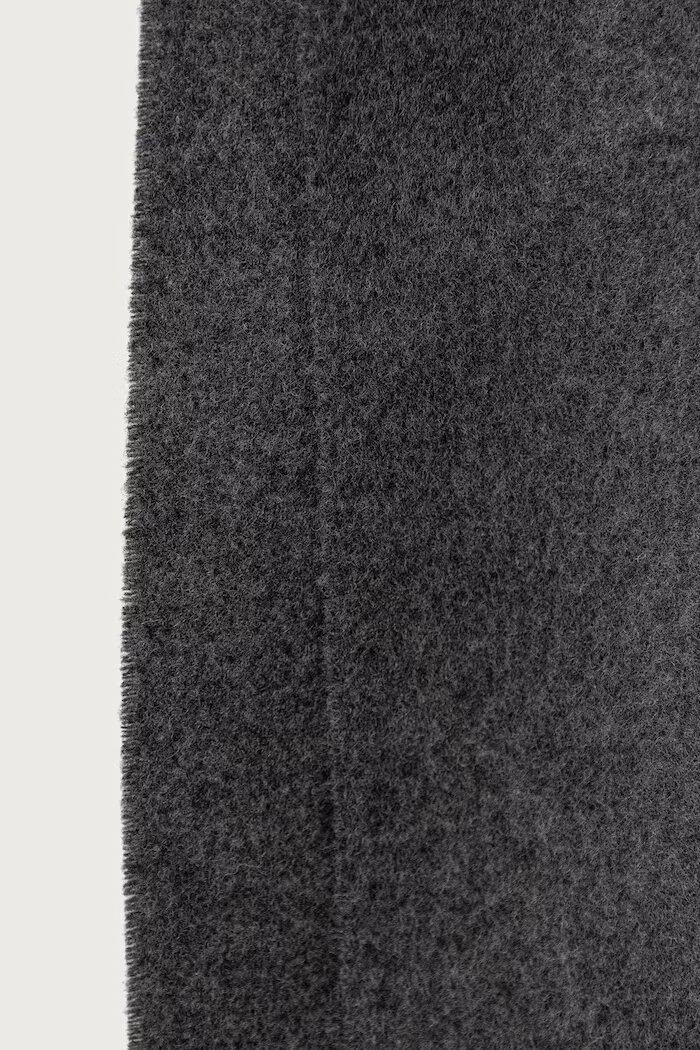 Weekend Max Mara шал дамски от вълна WKASCOGLIO сив 2625546085600
