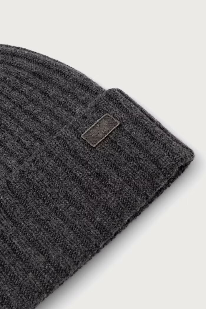 Weekend Max Mara шапка дамска от вълна WKARITMO сива 2625576085600