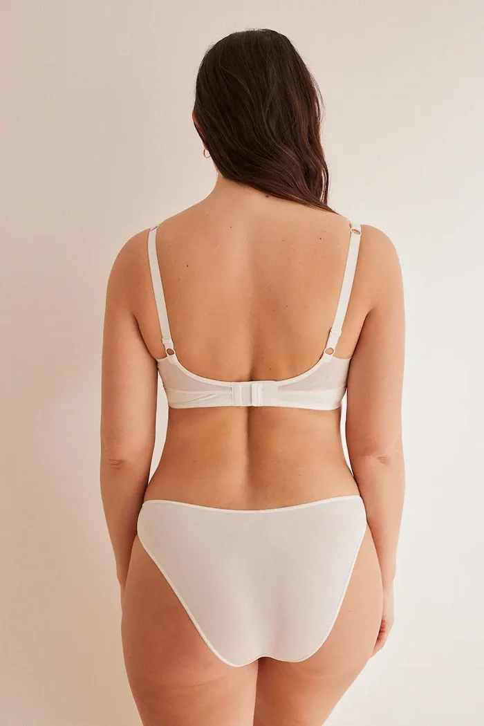 women'secret Сутиен DIVINE в бяло с изчистен дизайн DIVINE.WHITE