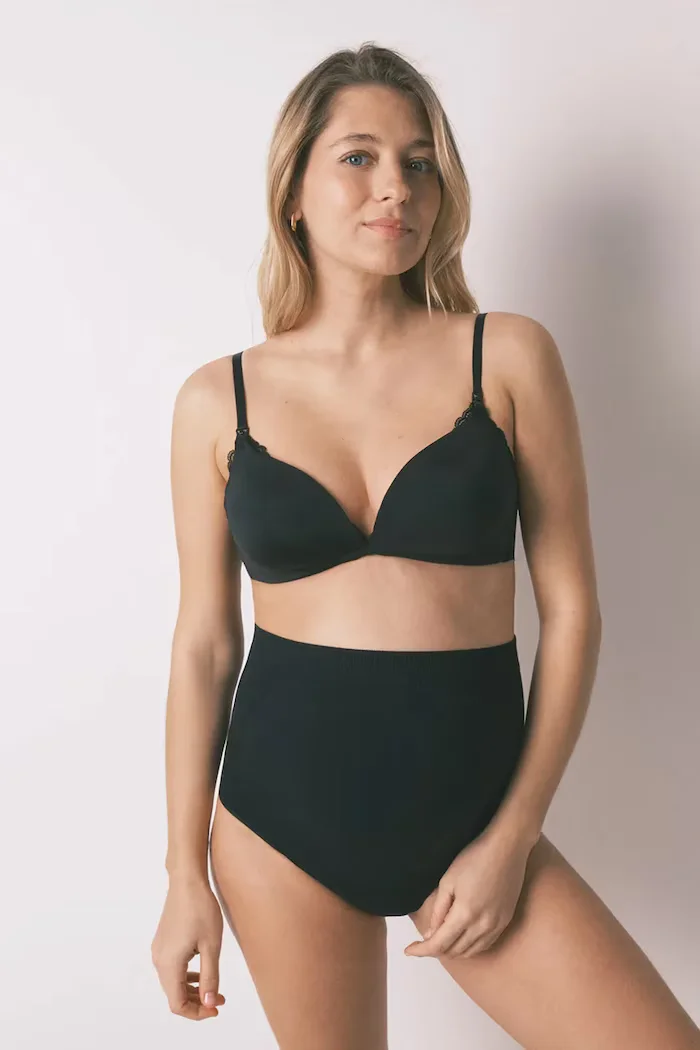 women'secret Сутиен MATERNITY в черно от дантела с изчистен дизайн 4653920