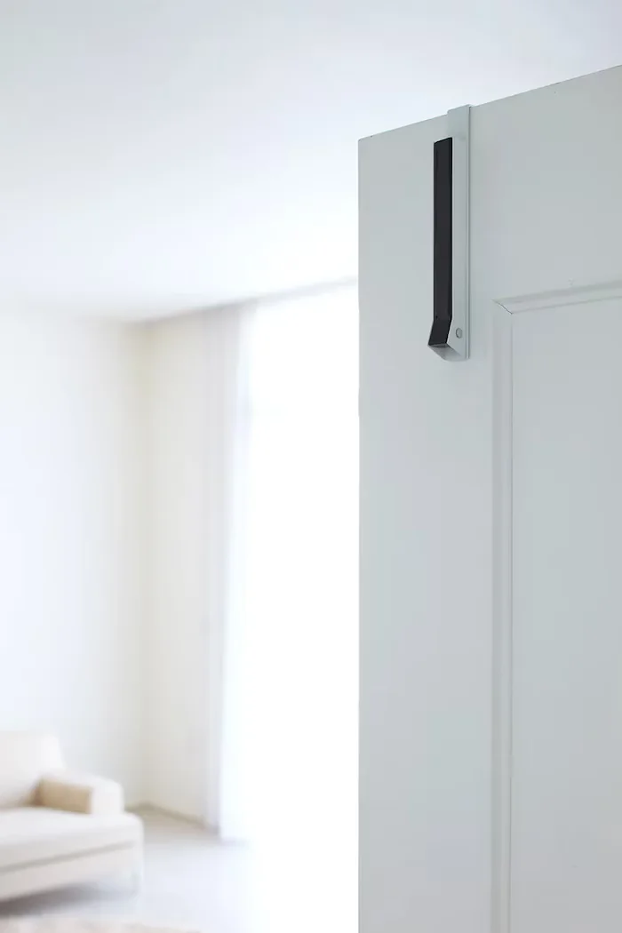 Yamazaki Закачалка за врата Smart 20 cm в черно