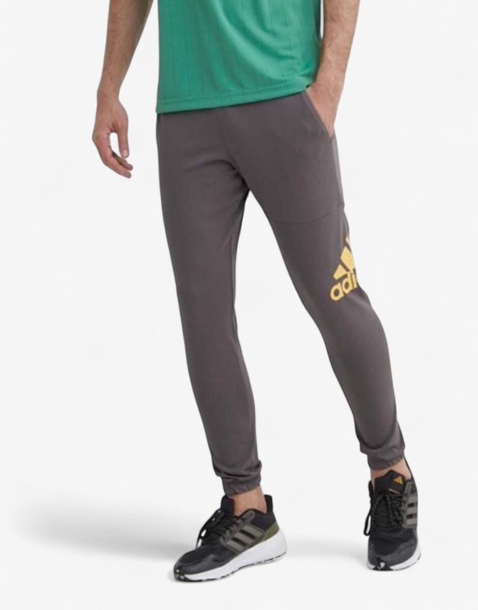 adidas Essentials Badge Of Sport Pants Brown