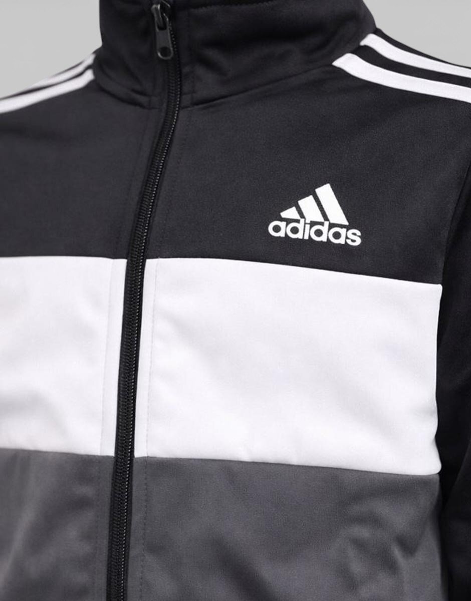 adidas Sportswear Essentials Tracksuit Black/Grey