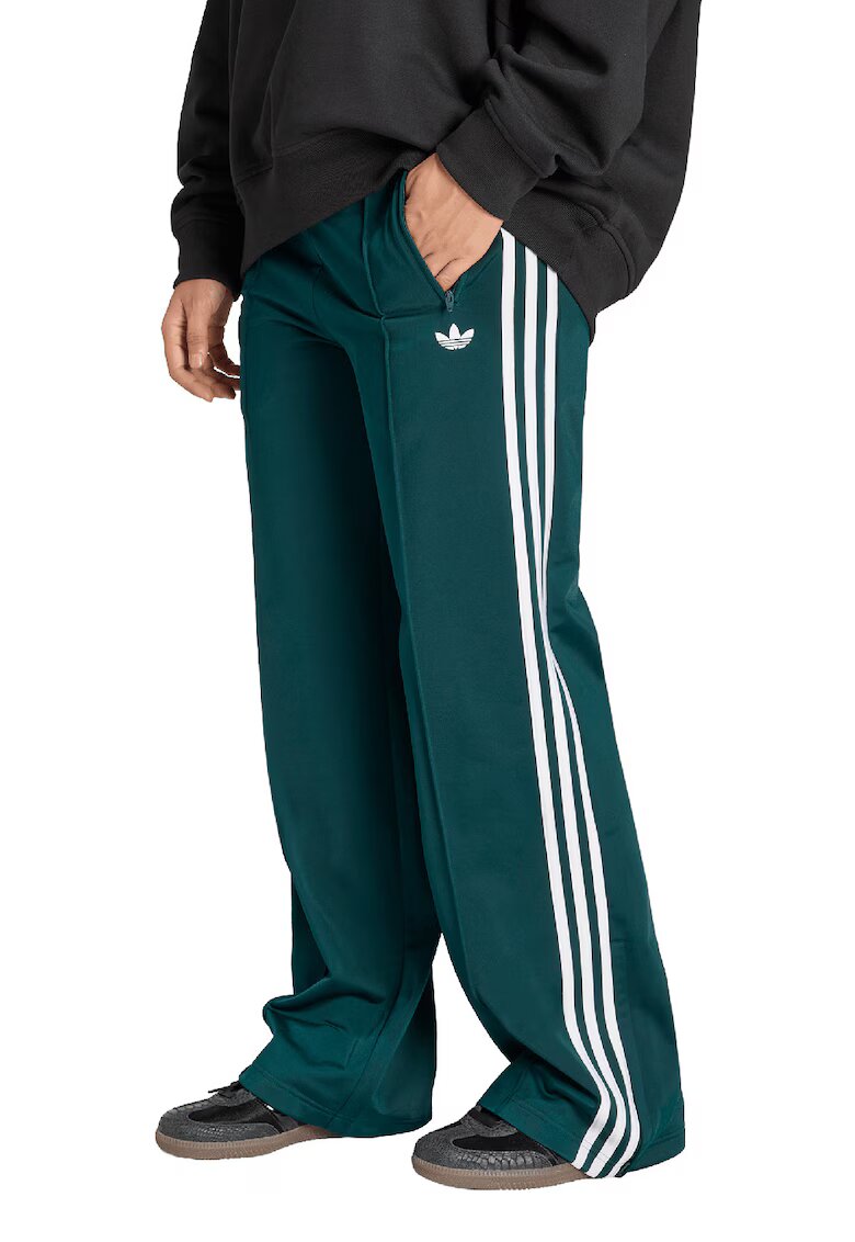 adidas Originals Спортен панталон Firebird с цепки - Бял/Тъмнозелен