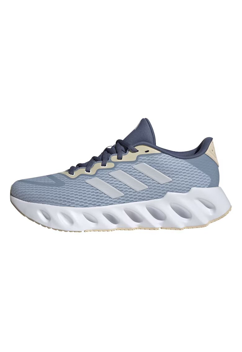 adidas Спортни обувки SWITCH RUN M ID3108