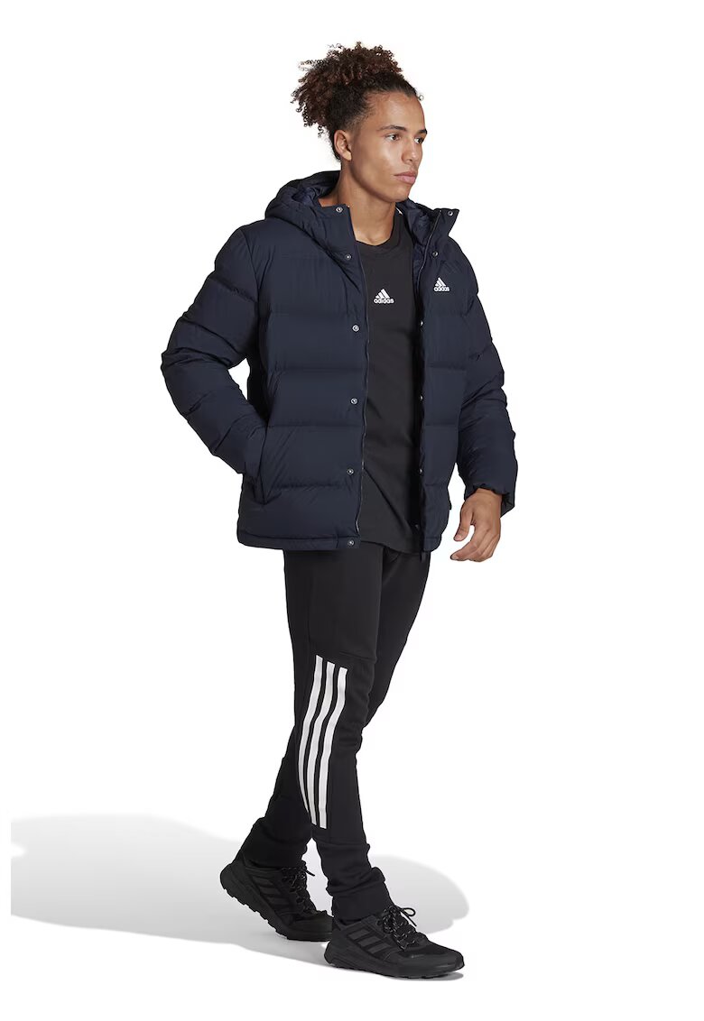 adidas Sportswear Непромокаемо зимно яке Helionic с пухена вата