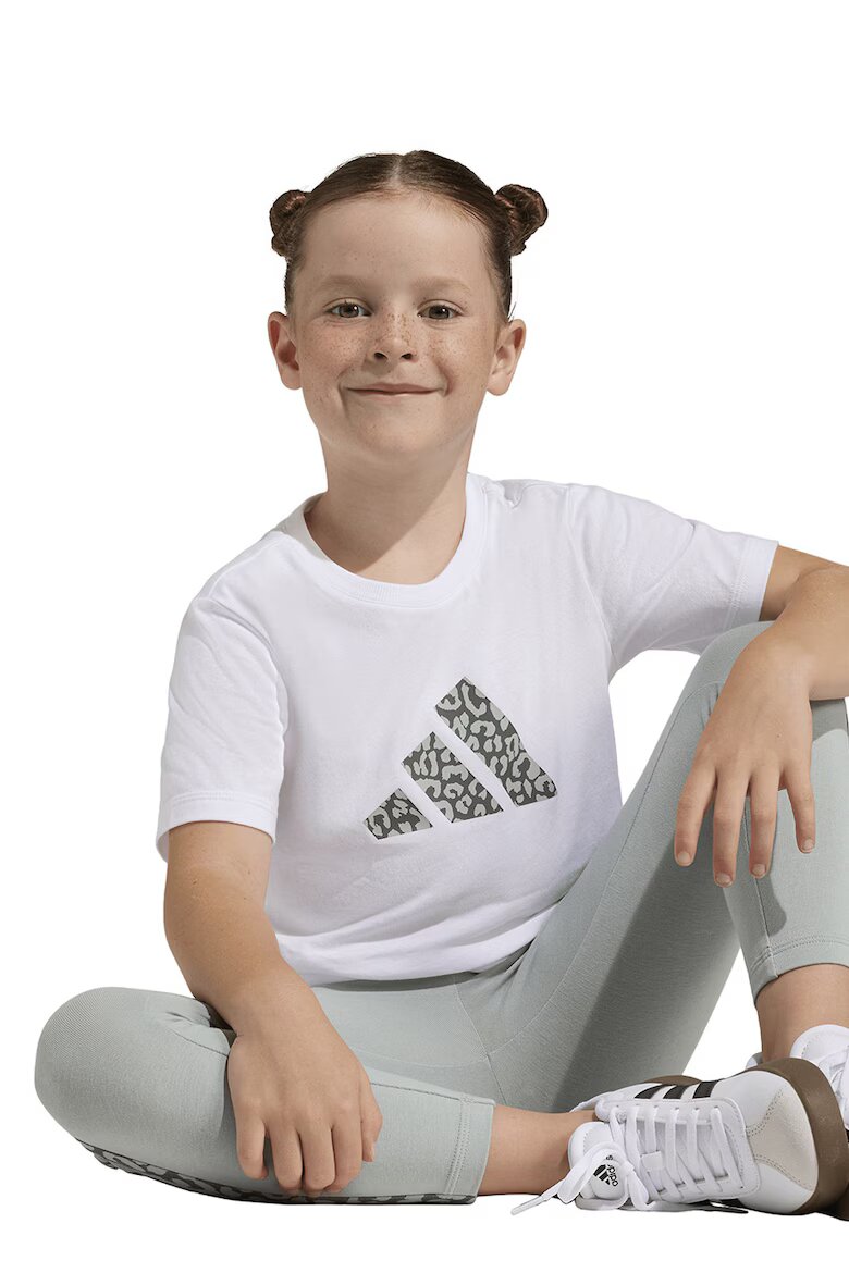 adidas Sportswear Памучна тениска с лого и панталон - 2 части Бял/Тъмнокафяв/Бледозелен