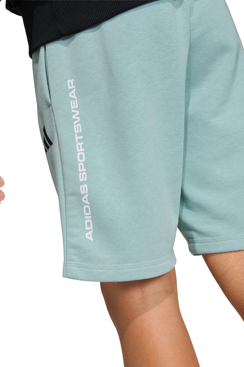 adidas Sportswear Спортен къс панталон с лого Бледозелен