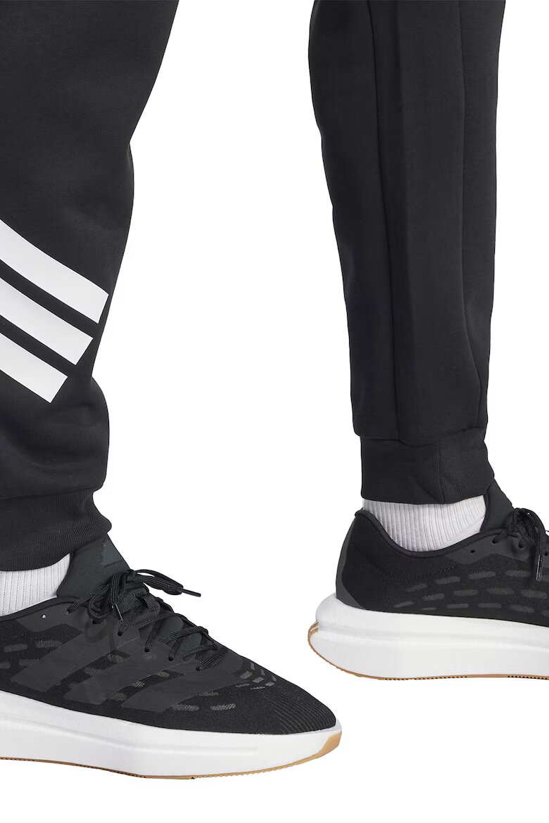 adidas Sportswear Спортен панталон с памук с лого Черен
