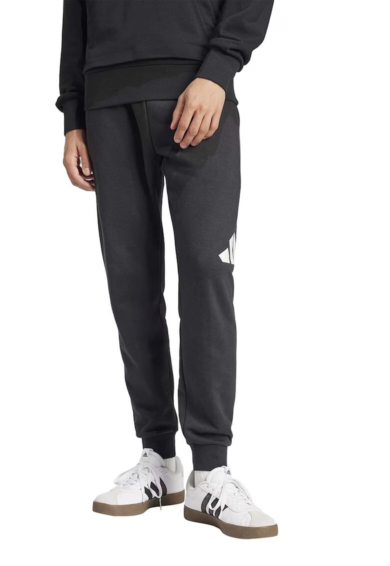 adidas Sportswear Спортен панталон с регулируема талия - Избеляло черно/Бял