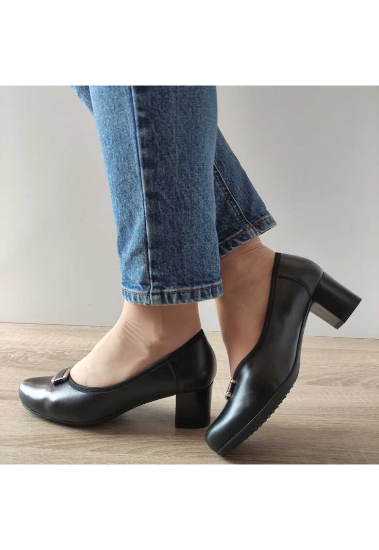 aga Елегантни дамски обувки 9717.2198 Black - Черни