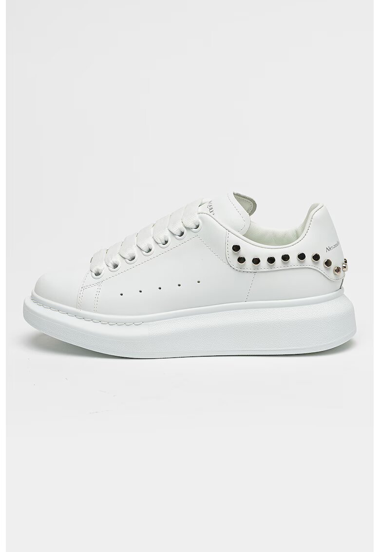 Alexander McQueen Скосени тренировъчни обувки от кожа с капси - Бял/Сребрист