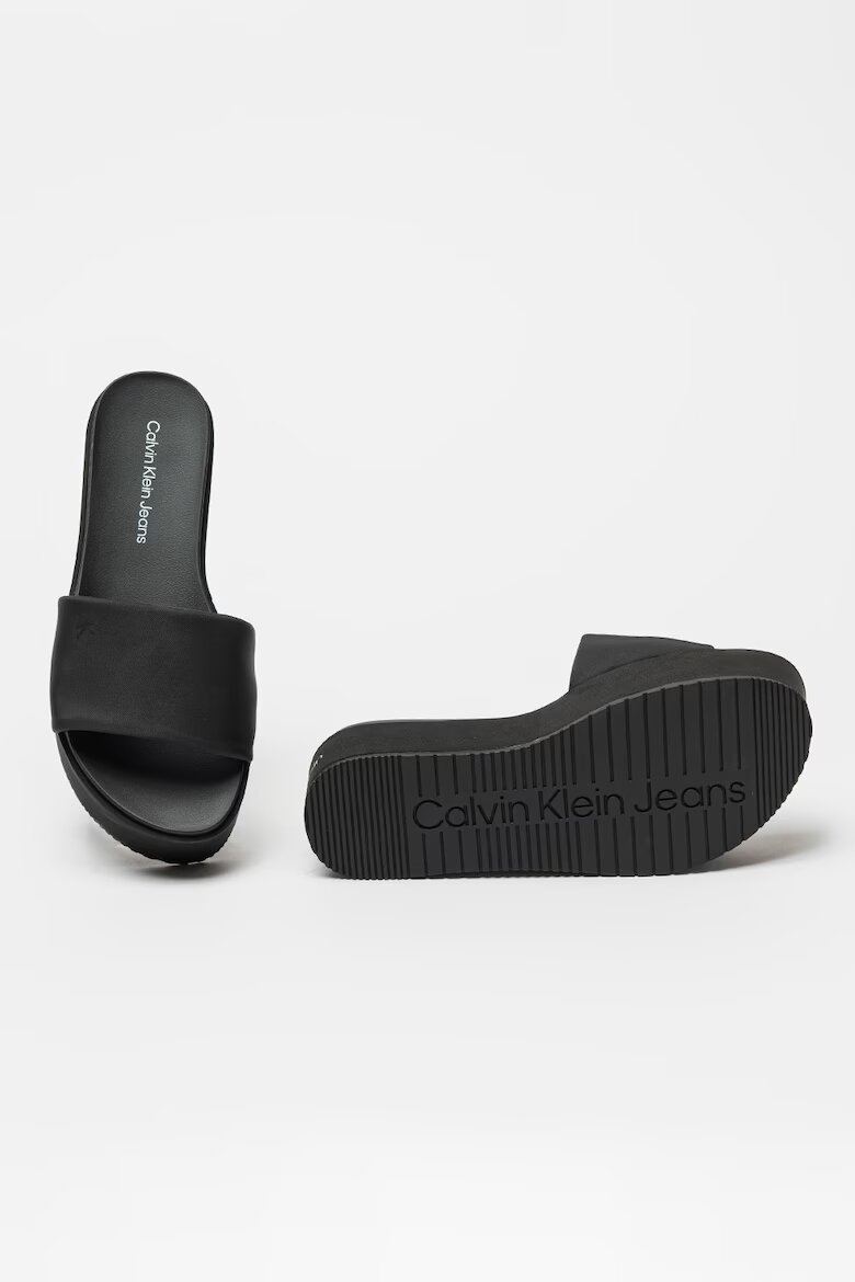 CALVIN KLEIN JEANS Чехли с равна платформа Черен