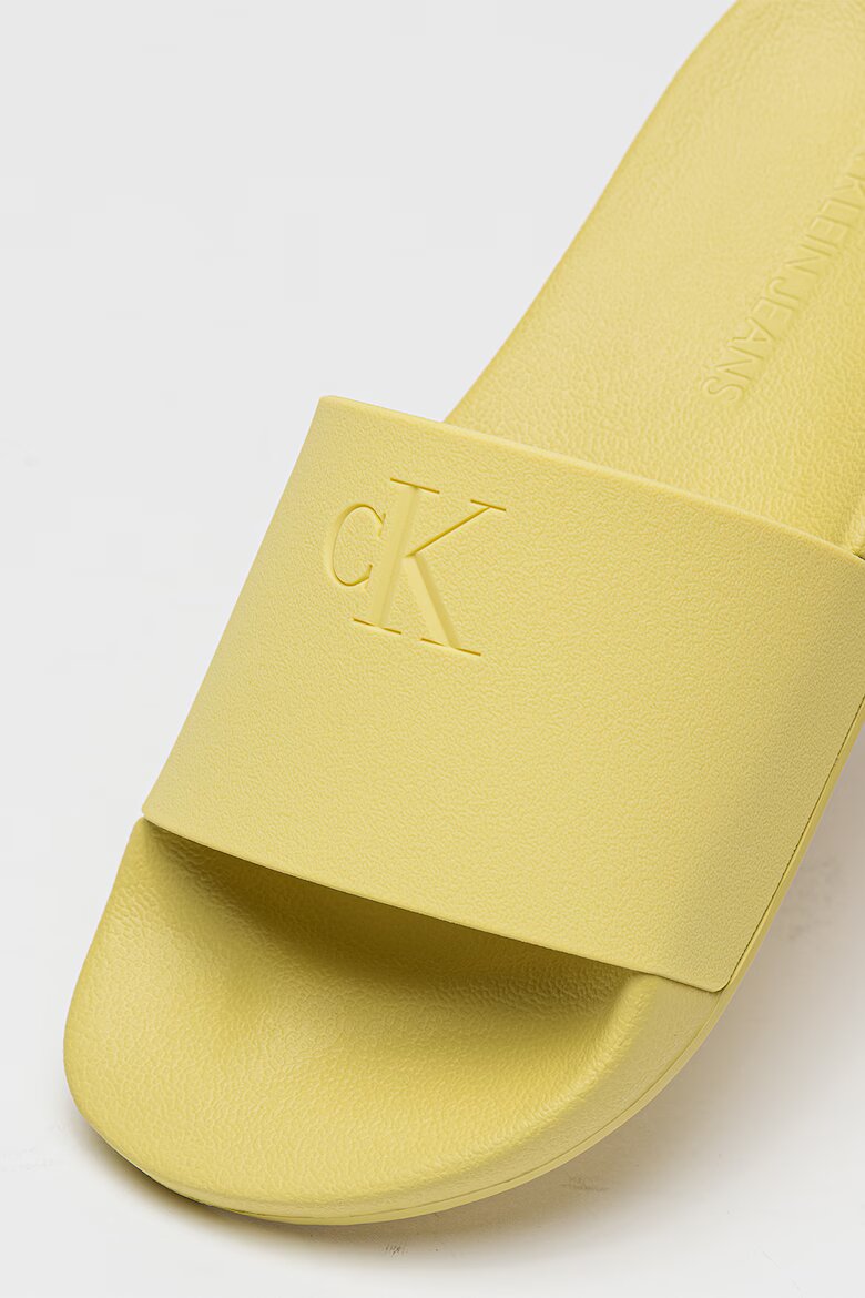 CALVIN KLEIN JEANS Чехли с релефен монограм Лайм зелено