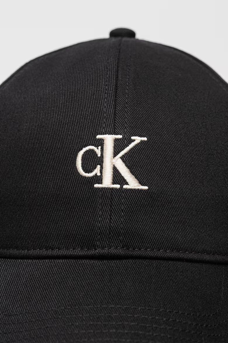 CALVIN KLEIN JEANS Памучна бейзболна шапка с бродирано лого Черен