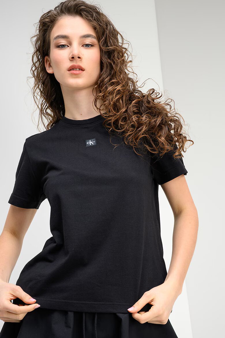 CALVIN KLEIN JEANS Памучна тениска с лого Черен