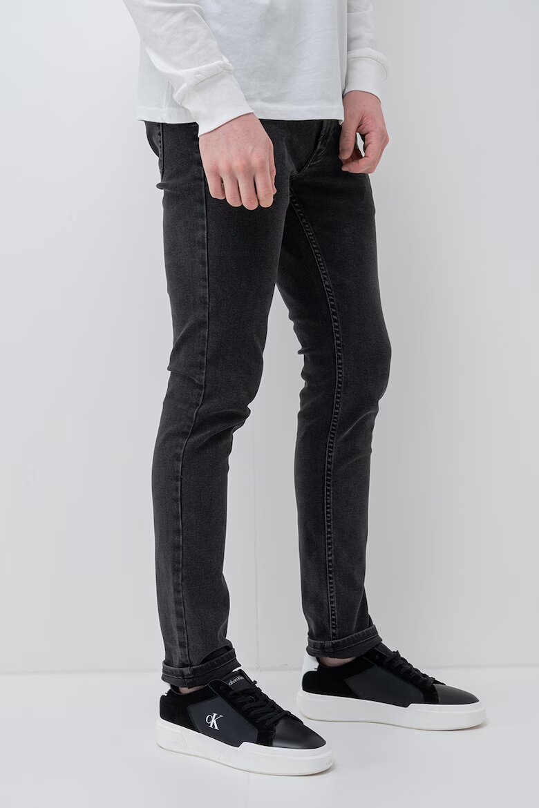 CALVIN KLEIN JEANS Скини дънки Essential Избеляло черно