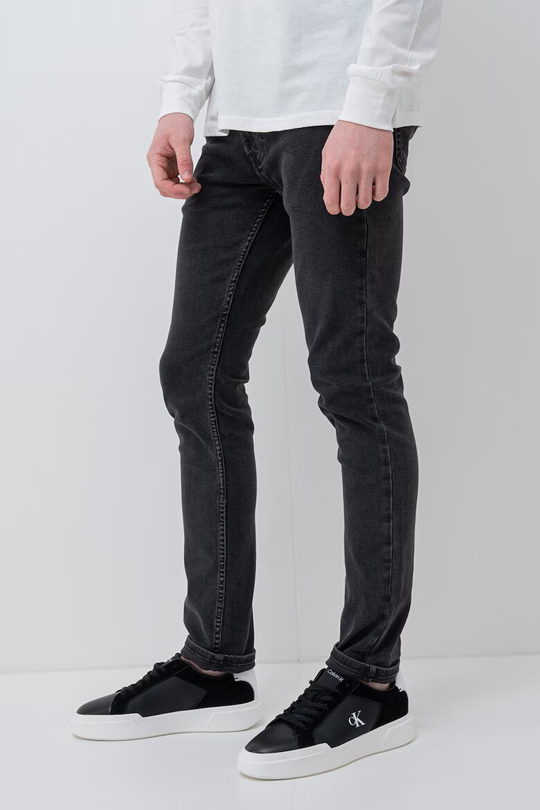 CALVIN KLEIN JEANS Скини дънки Essential Избеляло черно
