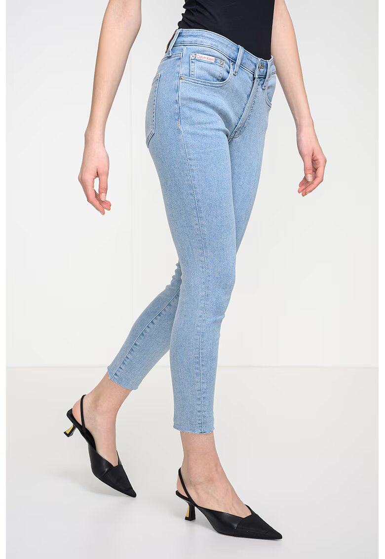 CALVIN KLEIN JEANS Скини дънки над глезена и висока талия - Светлосин