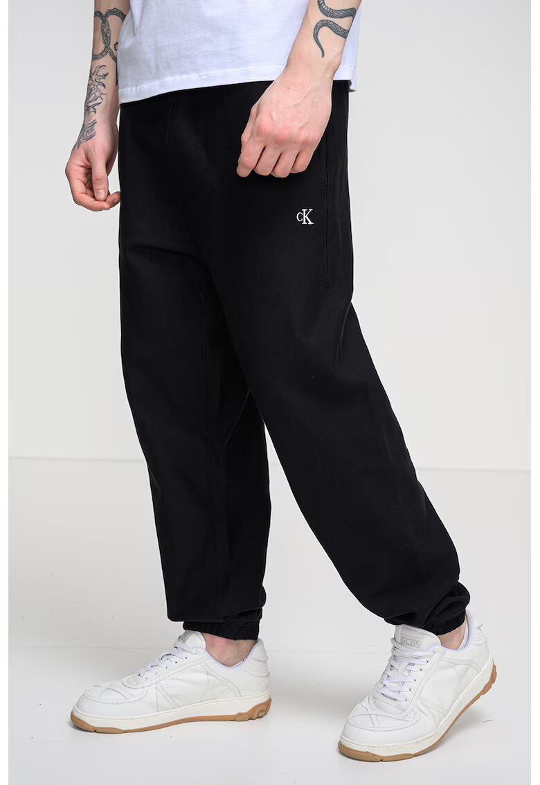 CALVIN KLEIN JEANS Спортен панталон с еластична талия - Черен