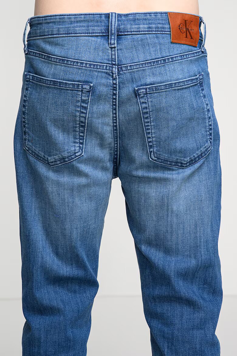 CALVIN KLEIN JEANS Стандартни дънки с изчистен десен Светлосин