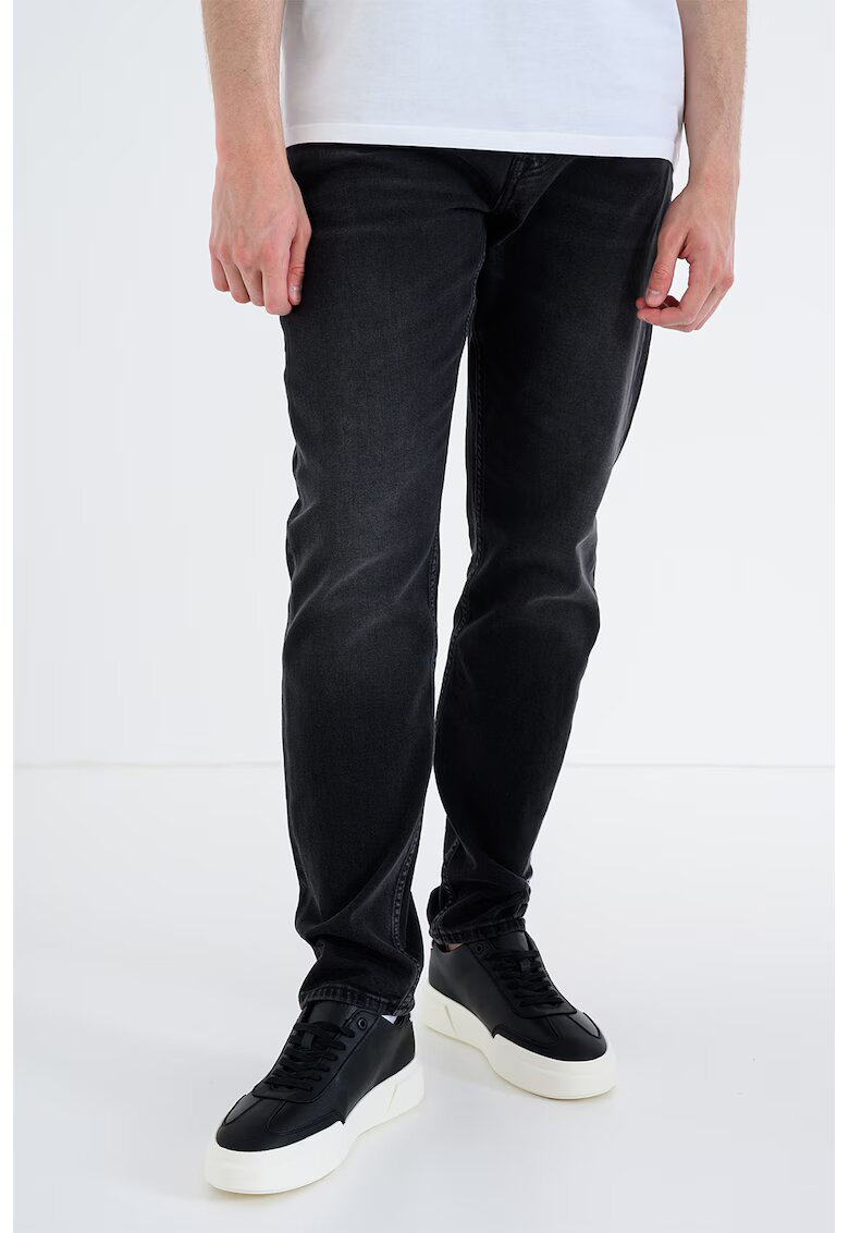CALVIN KLEIN JEANS Стеснени дънки