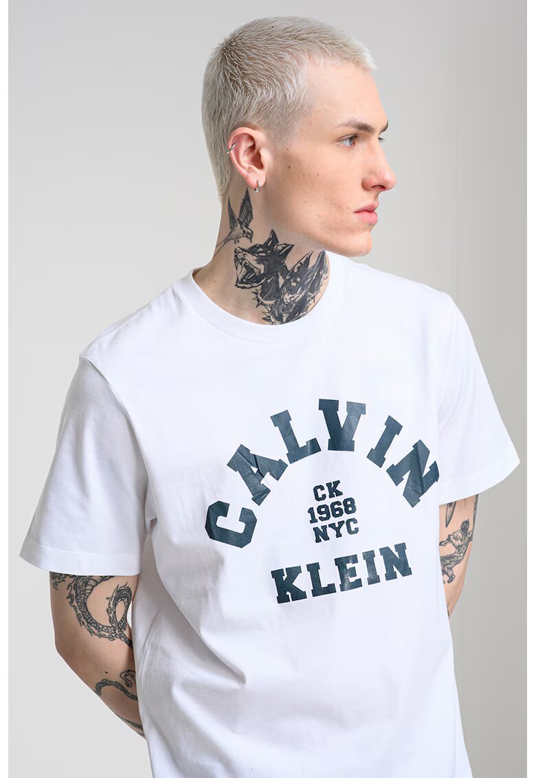 CALVIN KLEIN JEANS Свободна тениска с шарка отпред