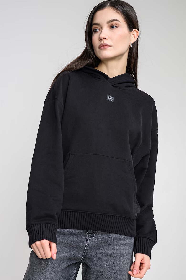 CALVIN KLEIN JEANS Свободно худи с джоб кенгуру Черен