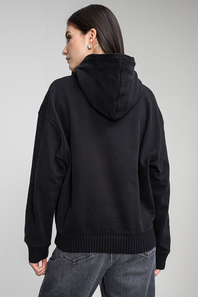 CALVIN KLEIN JEANS Свободно худи с джоб кенгуру Черен