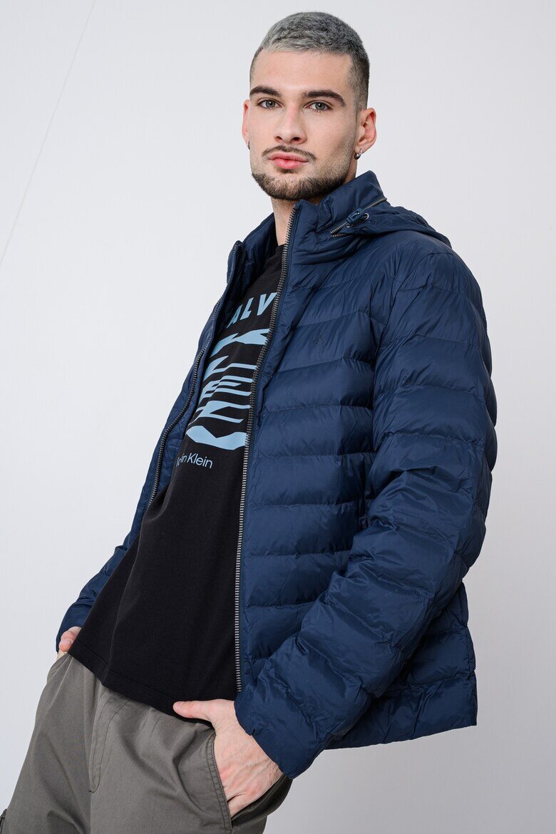 CALVIN KLEIN JEANS Ватирано яке с качулка Тъмносин