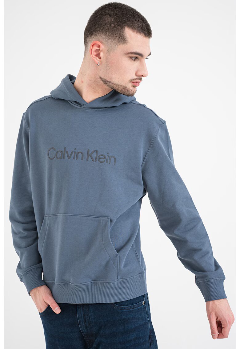 CALVIN KLEIN Памучно худи с джоб кенгуру - Прашно синьо
