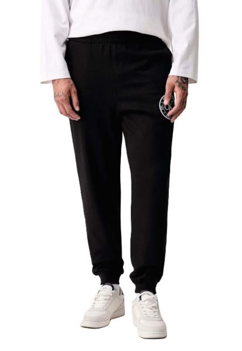 CALVIN KLEIN Панталони 350TERRY EU CREST GRAPHIC JOGGER-LV04RH240G-UB1