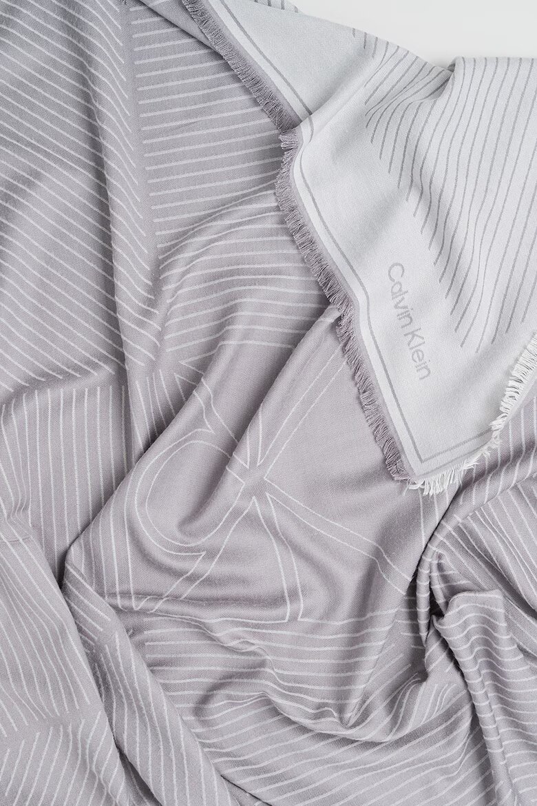 CALVIN KLEIN Раиран шал с ресни Светло сив