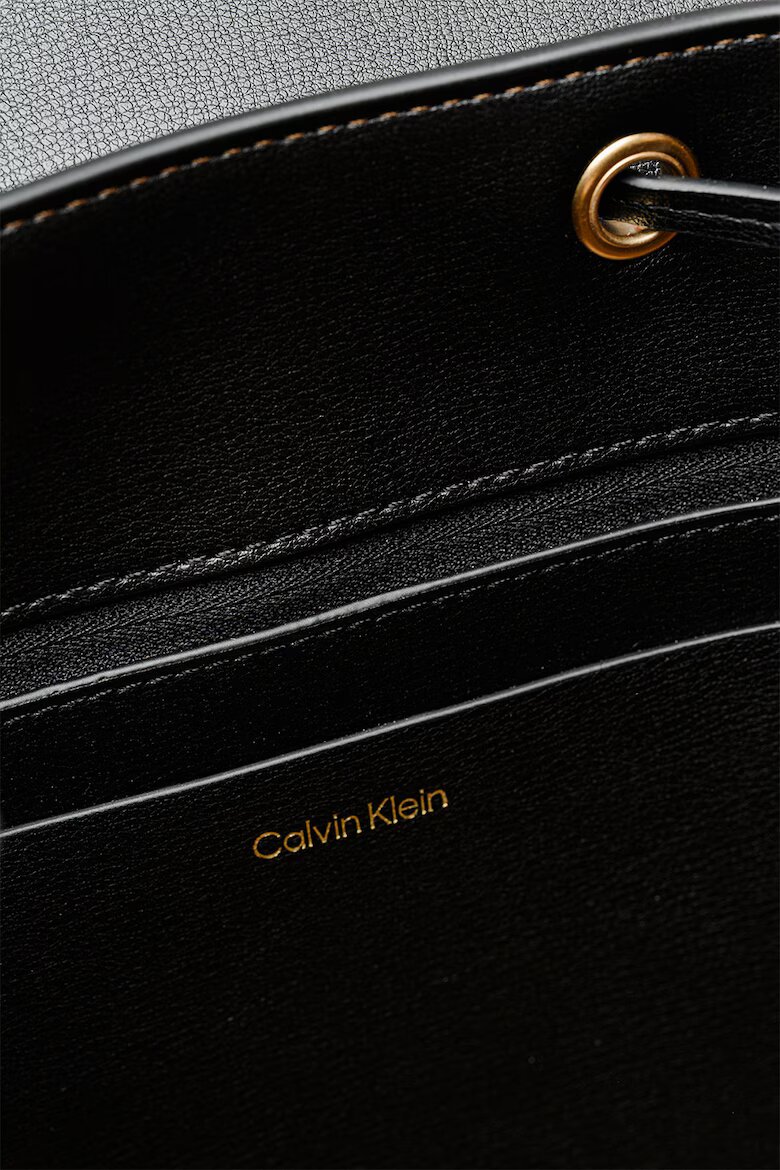 CALVIN KLEIN Раница от еко кожа с капаче Избеляло черно