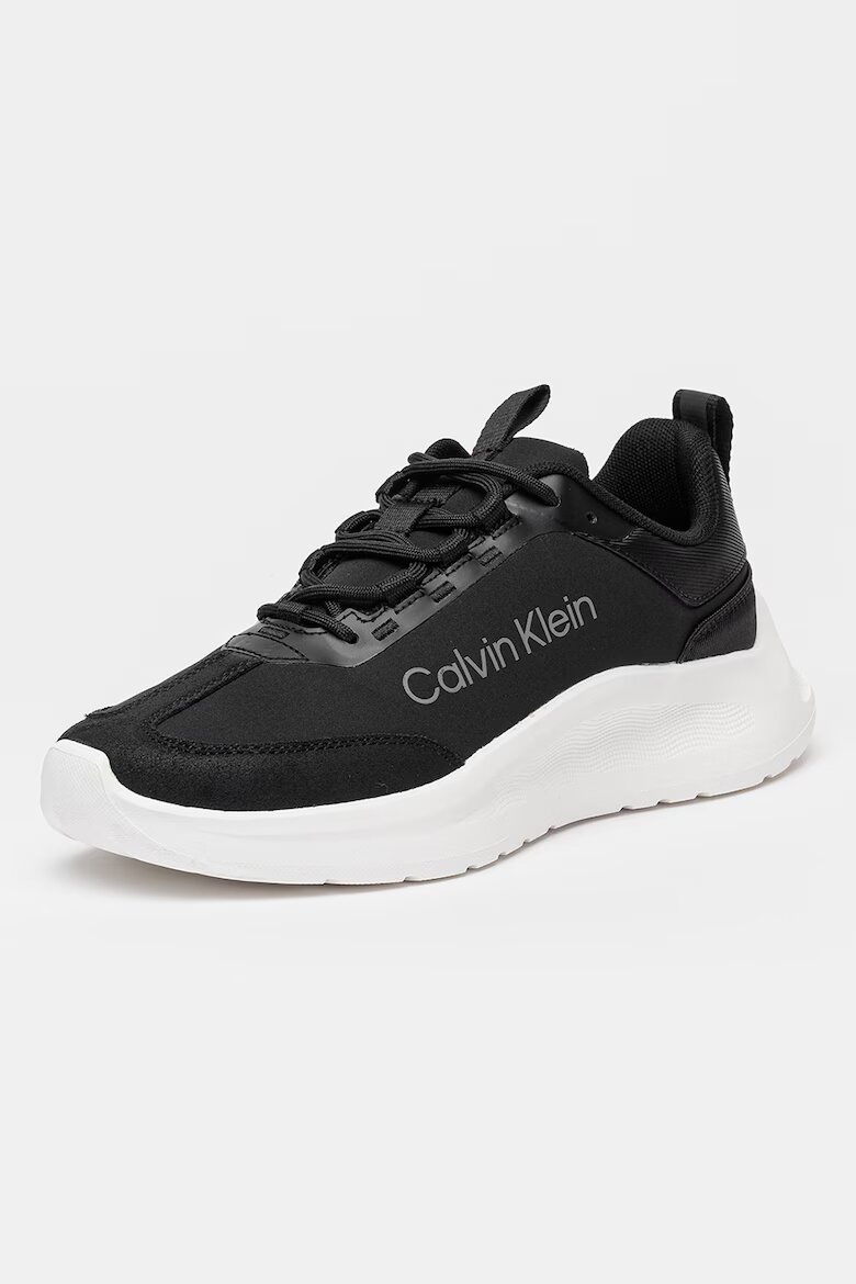 CALVIN KLEIN Скосени спортни обувки от текстил с велур Черен